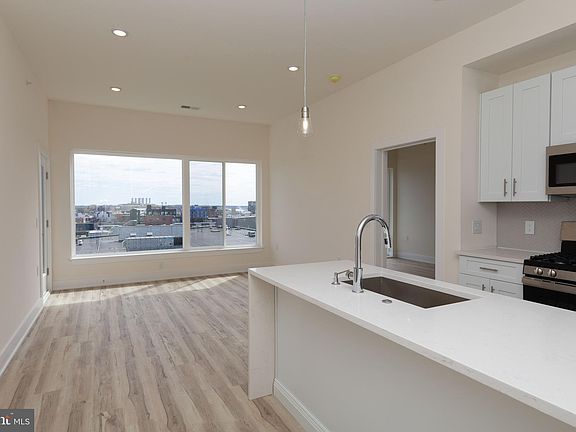 3rd image of 1148 N 2nd St #4G