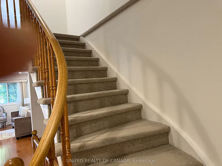 102 Baywood Ct — Photo 19