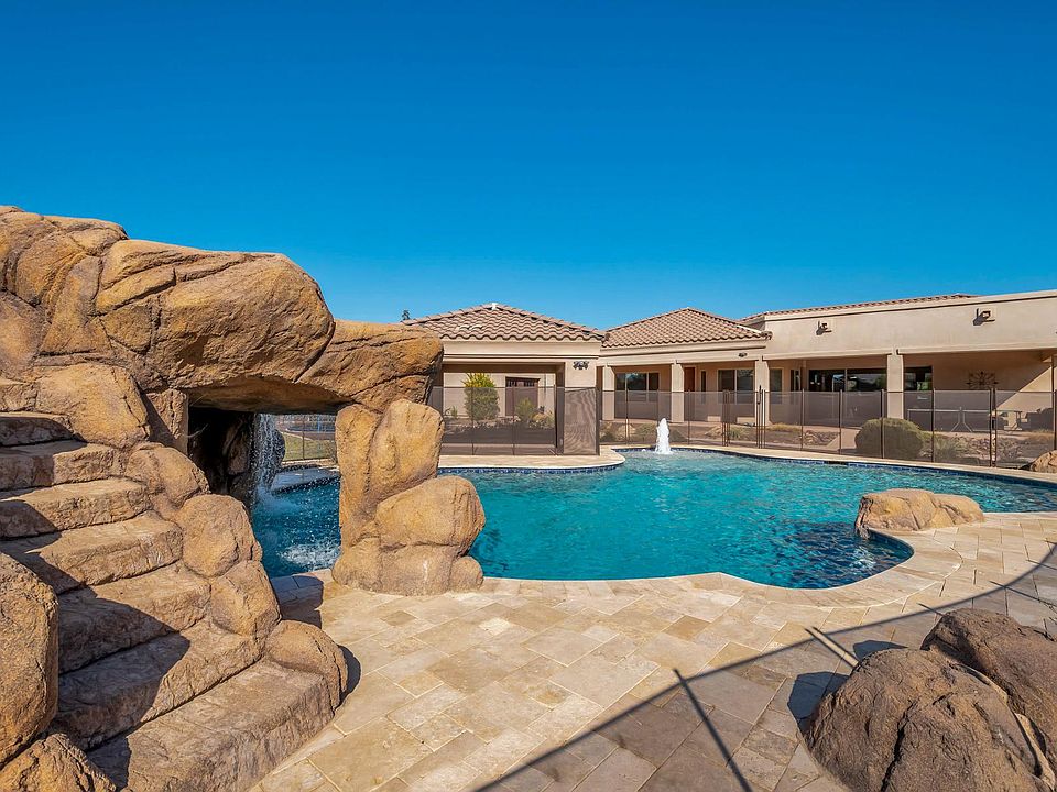 1st image of 2085 E Avenida Del Valle Ct