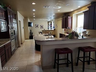 3rd image of 1752 Cypress Manor Dr