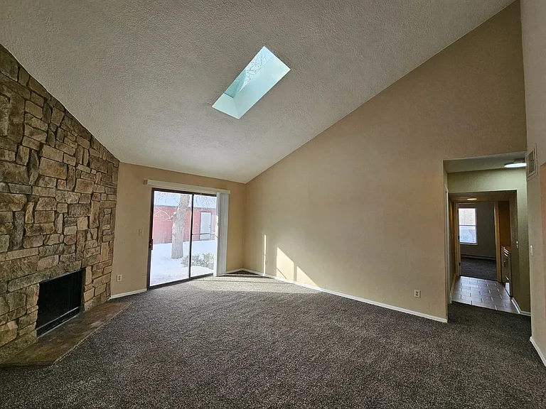 460 S Fenton St — Photo 4