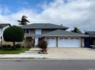 6921 Via Carona Dr, Huntington Beach, CA 92647