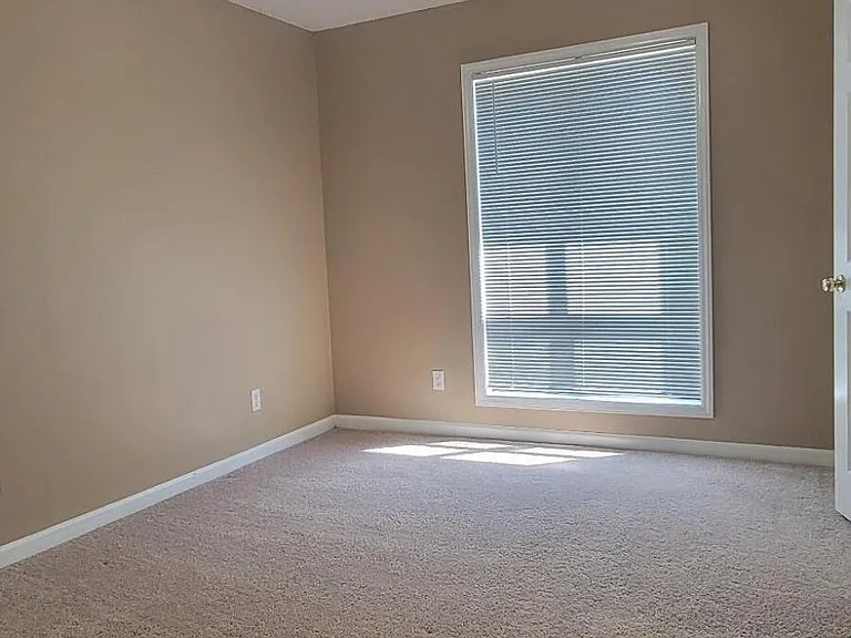 105 Sunshine Ln #A — Photo 40