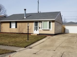 50 Beacon Ave, Romeoville, IL 60446