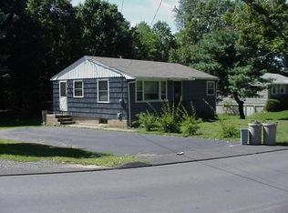 80 Bishops Curv, Berlin, CT 06037