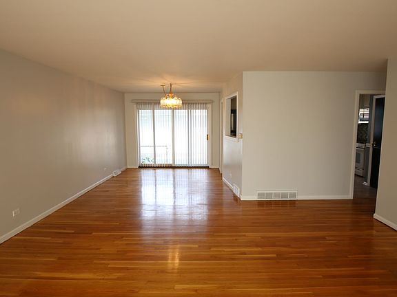4th image of 430 N 4th Ave