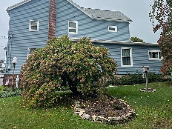 2nd image of 343 Julian St