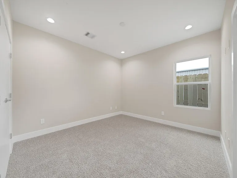 2502 W Tidwell Rd #A — Photo 20