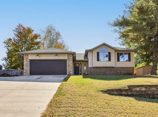 3136 E Cardinal Ct, Springfield, MO 65804