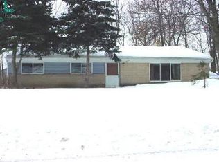 2640 Chesley Dr, Sterling Heights, MI 48310