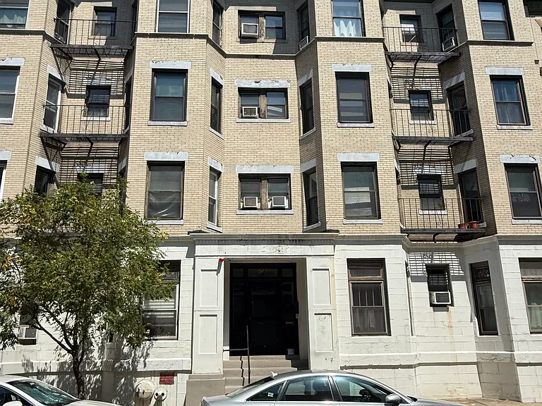 65 Burbank St #12A — Photo 13