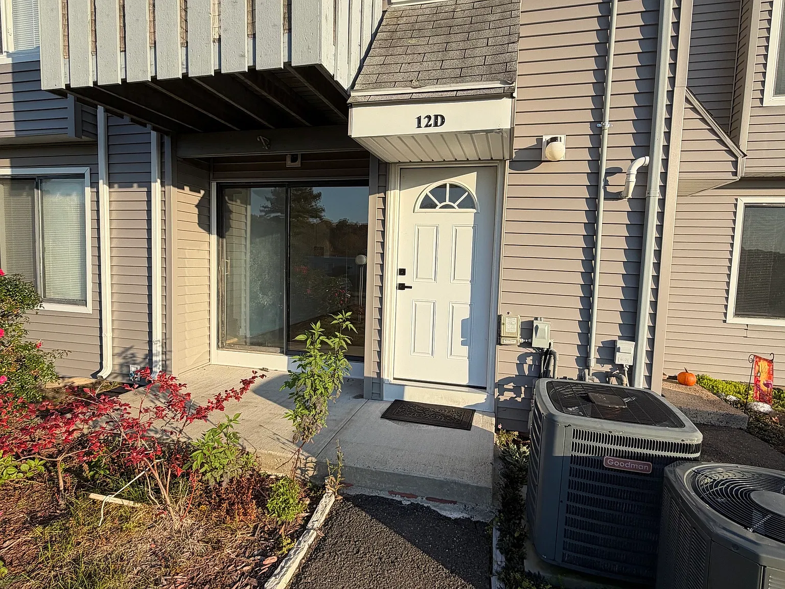 12 Cedar Ct — Photo 3