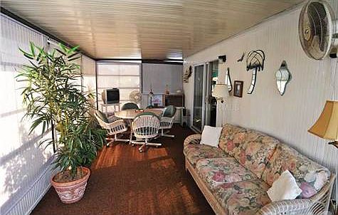2nd image of 1260 Seagull Dr
