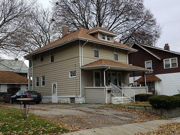 2nd image of 34 Lorraine Ct