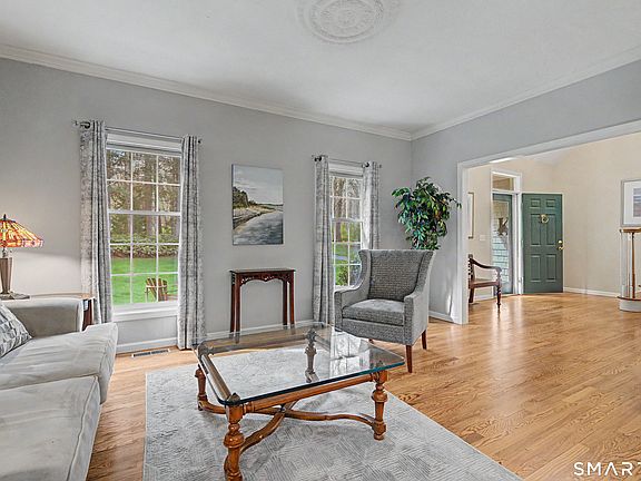4th image of 445 Dublin Road