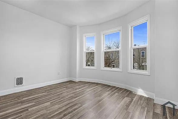 627 N Lakewood Ave — Photo 11