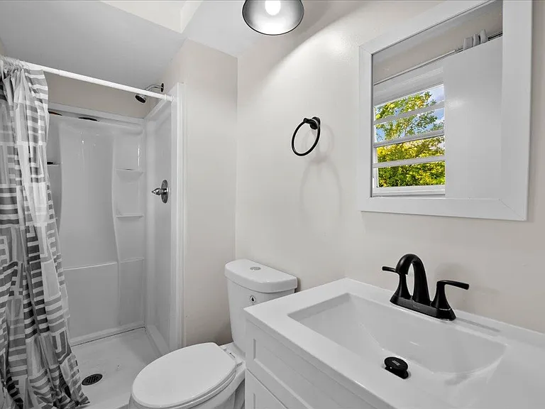 6155 Porteridge Ln — Photo 22