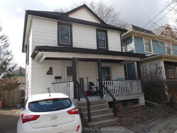 88 Chaplin Ave, Saint Catharines, ON L2R 2E7