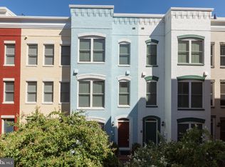 926 4th St SE, Washington, DC 20003