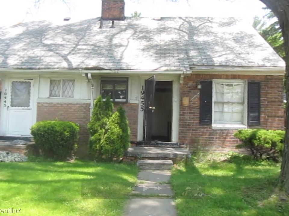 moross 19455 front house