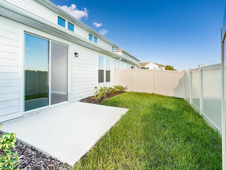 Private fenced yards at Amavi Kissimmee offer a quiet outdoor escape while keeping you close to nearby parks, dining, and everyday conveniences.