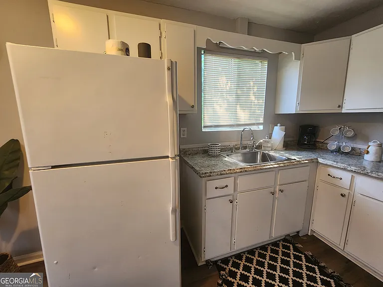 917 Oakview Ave #C — Photo 11