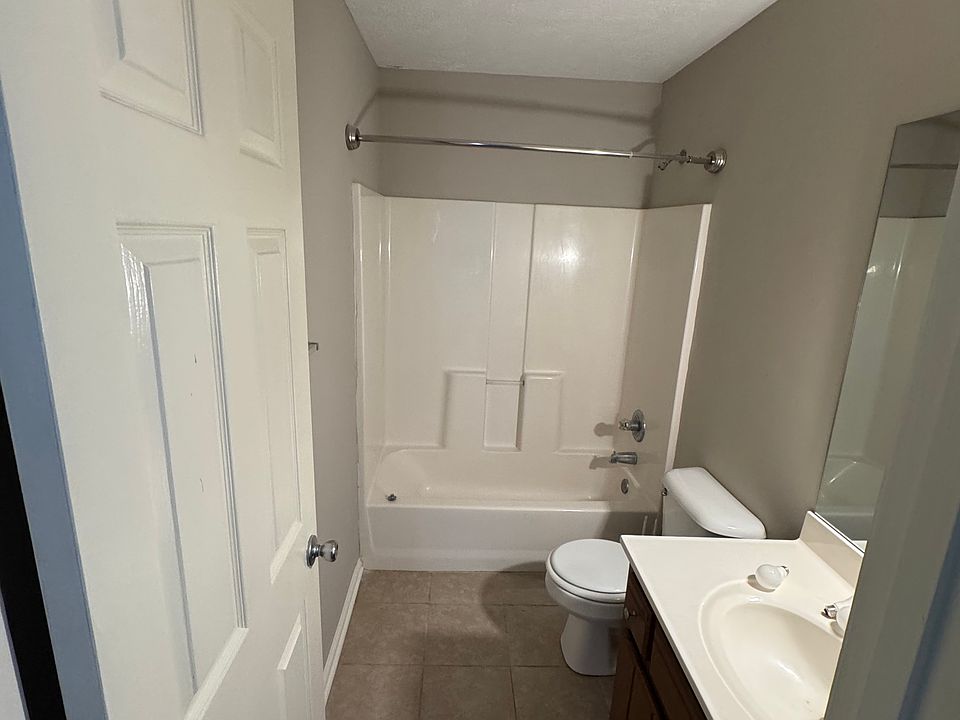 1st image of 137 Powhatan Trl