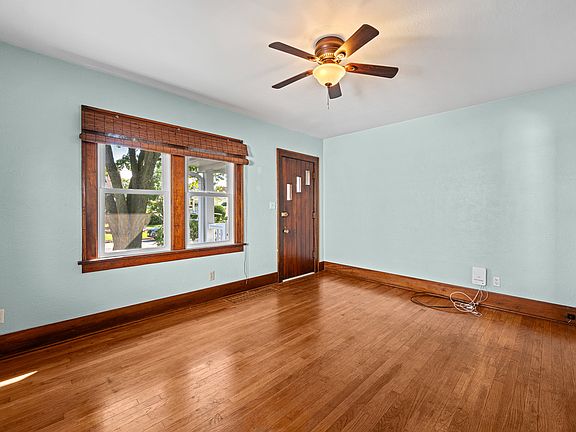 5th image of 2321 30th St