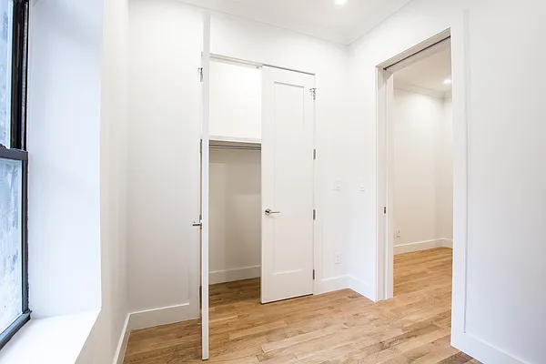 Rented by Triplemint | media 13