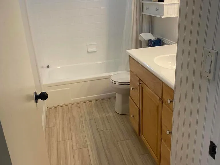 1136 Acadia Pl — Photo 13