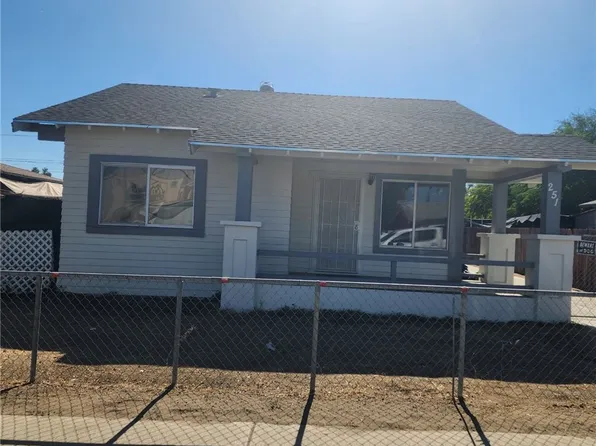251 W 4th St, Perris, CA 92570
