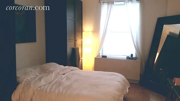 Rented by Corcoran | media 27