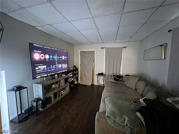 3rd image of 45 1st Ave