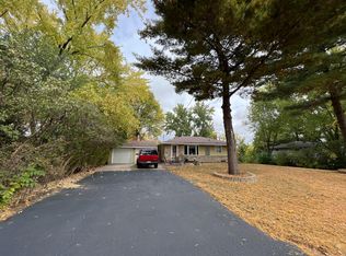 15080 Ridge Rd, Eden Prairie, MN 55347