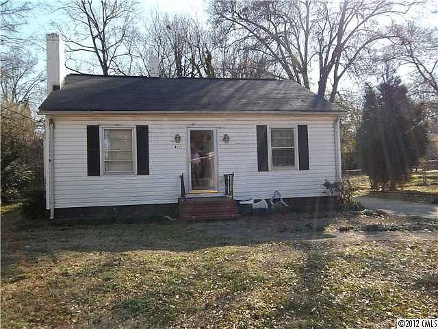 1st image of 911 W Mauney Ave