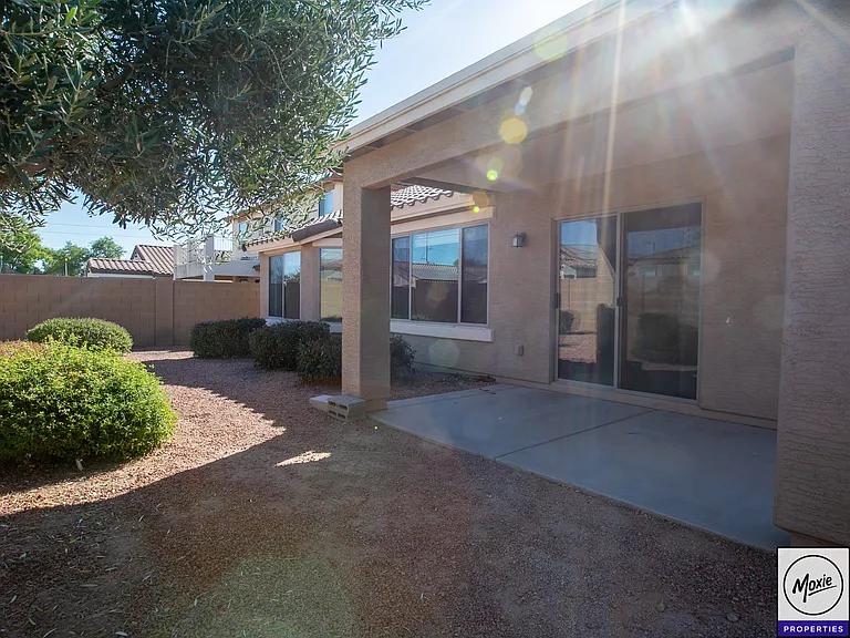 25550 W Beth Dr — Photo 19