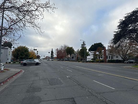 4th image of 1807 Tennessee St