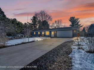 4027 Franklin Rd, Jackson, MI 49203