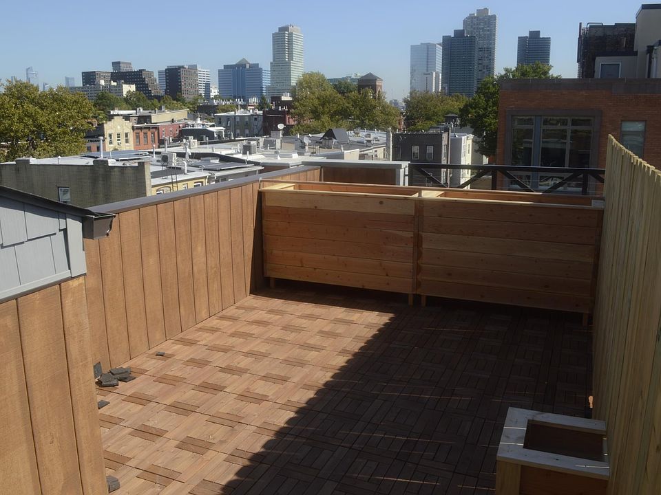private roof top access from top floor