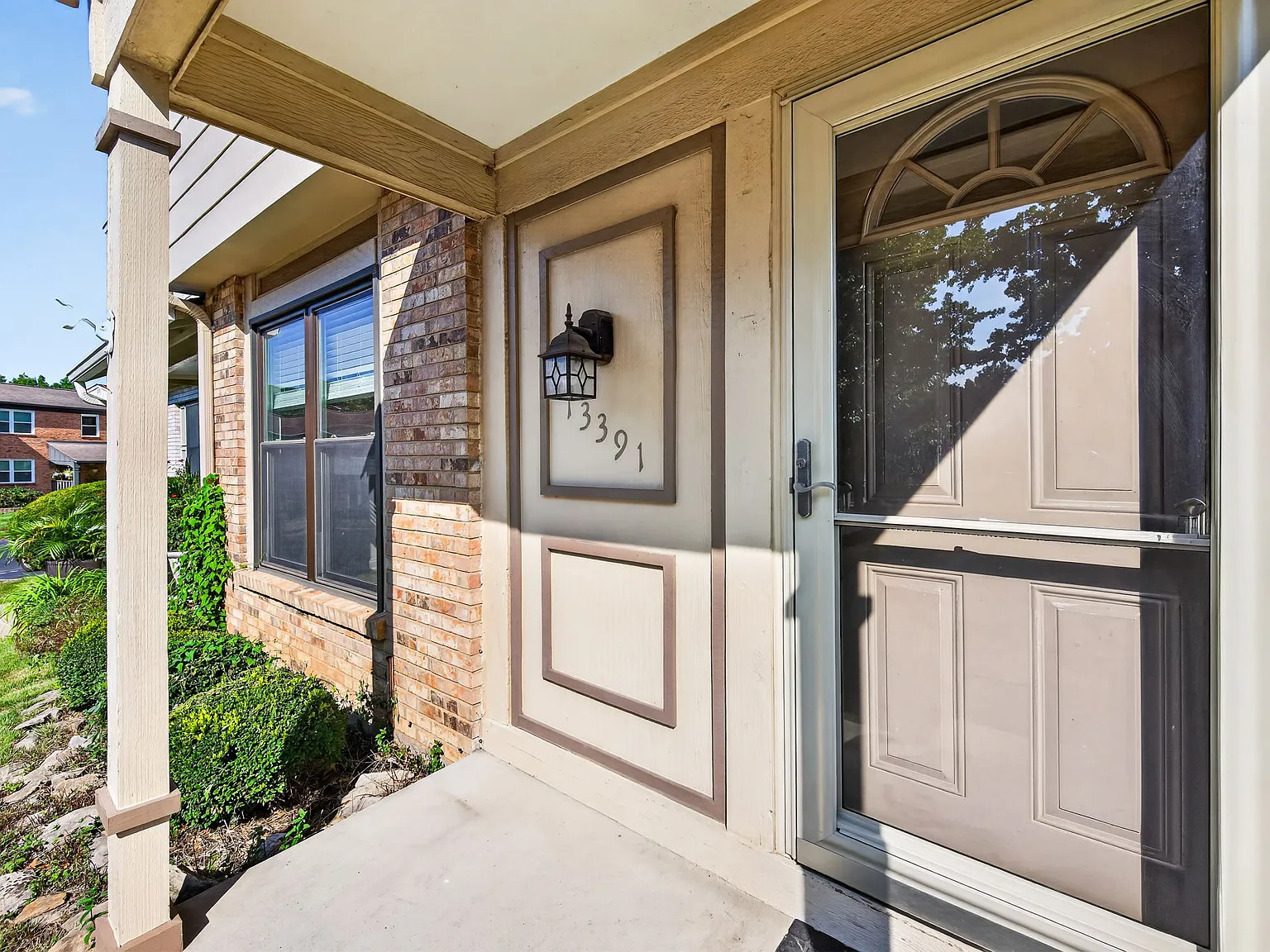 3 bed, 1260 sqft, $2,250 — Photo 4