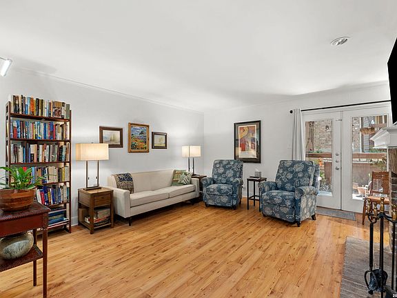 5th image of 10955 Wurzbach Rd #102