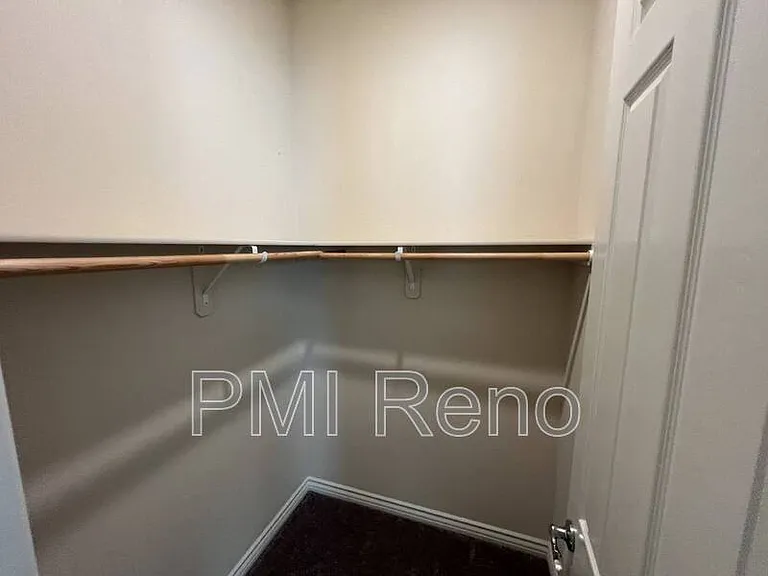 8378 Simsbury Dr — Photo 17