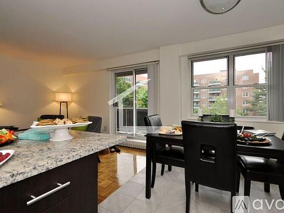 3rd image of 170 Freeman St #732