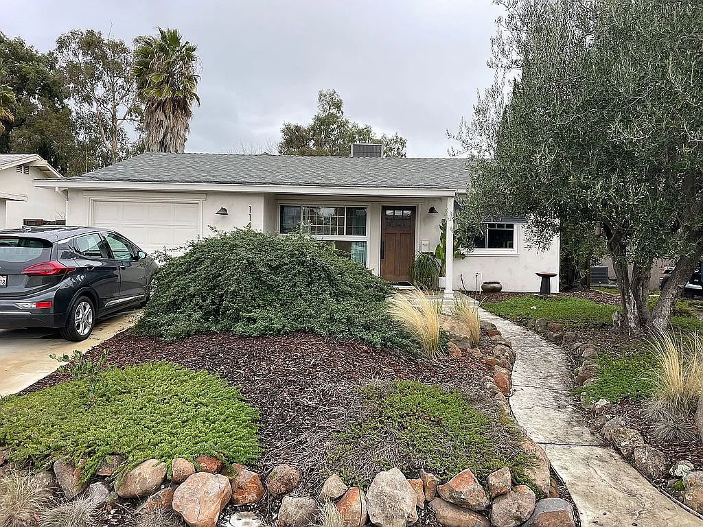 1149 Marigold Rd photo 1