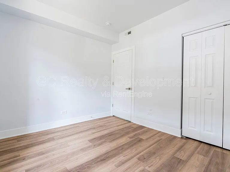 3744 N Wilton Ave #1S — Photo 12