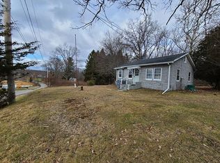 16 Old Dominion Rd, Blooming Grove, NY 10914