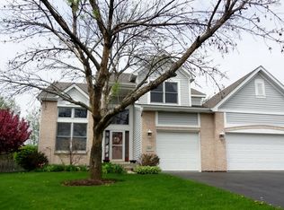 10617 Michigan Dr, Spring Grove, IL 60081
