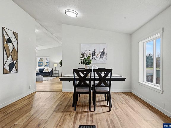 3rd image of 3735 Knox Butte Rd E