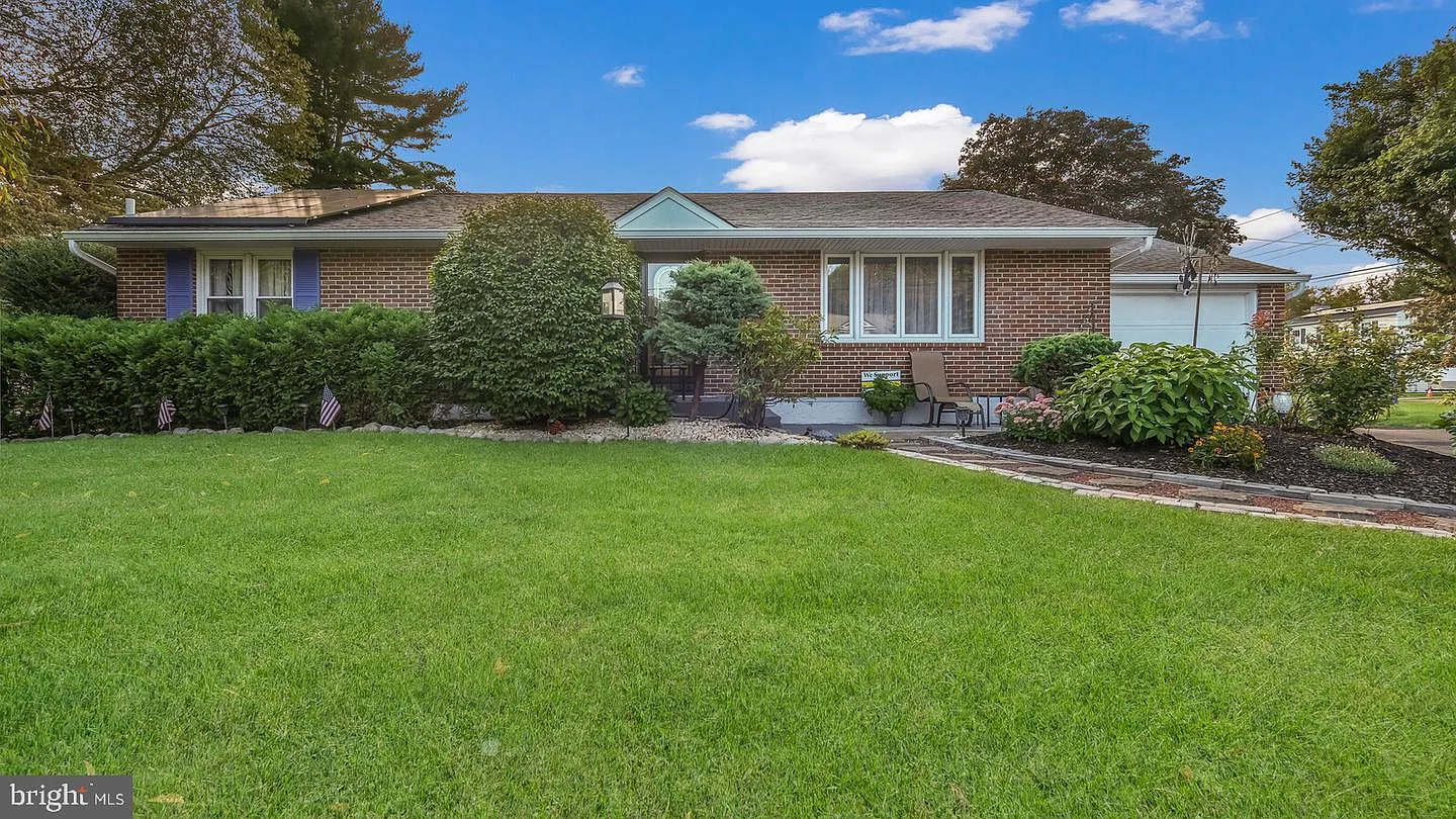 2409 Parkside Ave photo 1