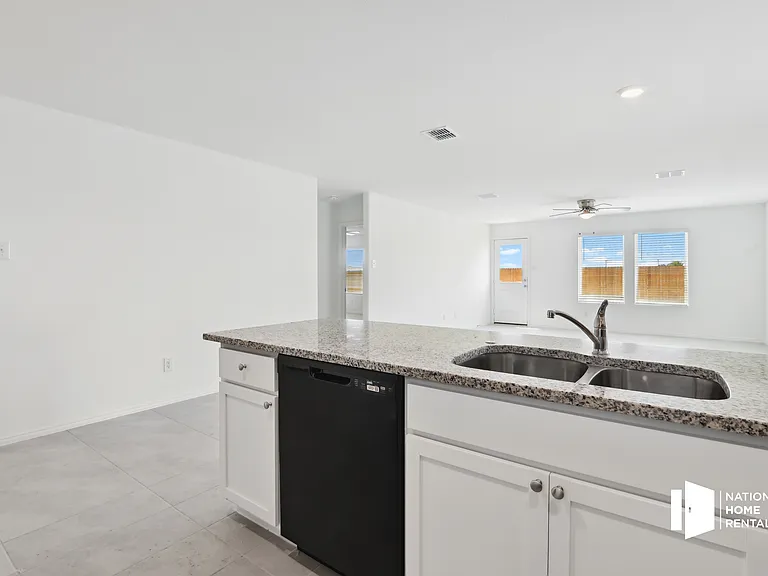 4029 Dublin Ridge Dr — Photo 2